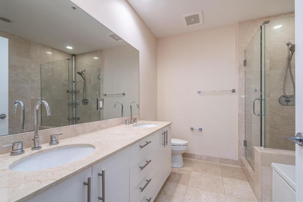 550 Okeechobee Boulevard, Unit Lph-06, West Palm Beach, FL 33401 Photo