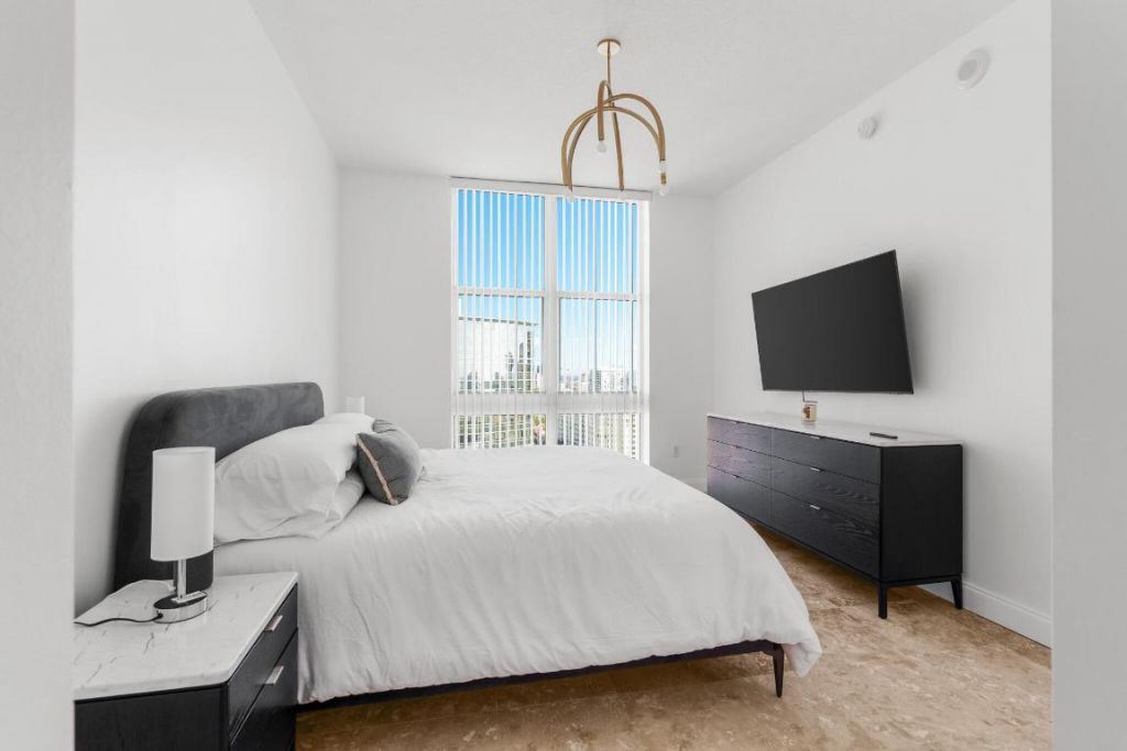 550 Okeechobee Boulevard, Unit Lph-06, West Palm Beach, FL 33401 Photo