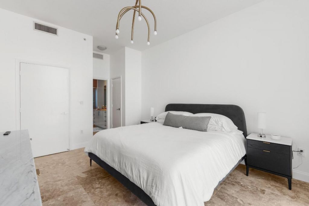 550 Okeechobee Boulevard, Unit Lph-06, West Palm Beach, FL 33401 Photo