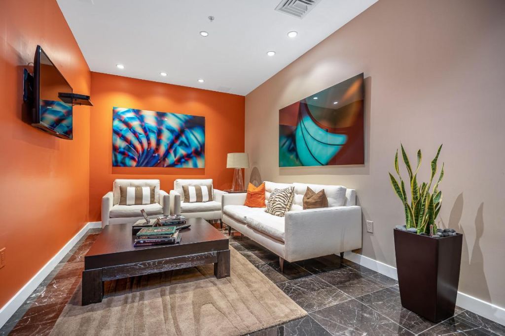 550 Okeechobee Boulevard, Unit Lph-06, West Palm Beach, FL 33401 Photo