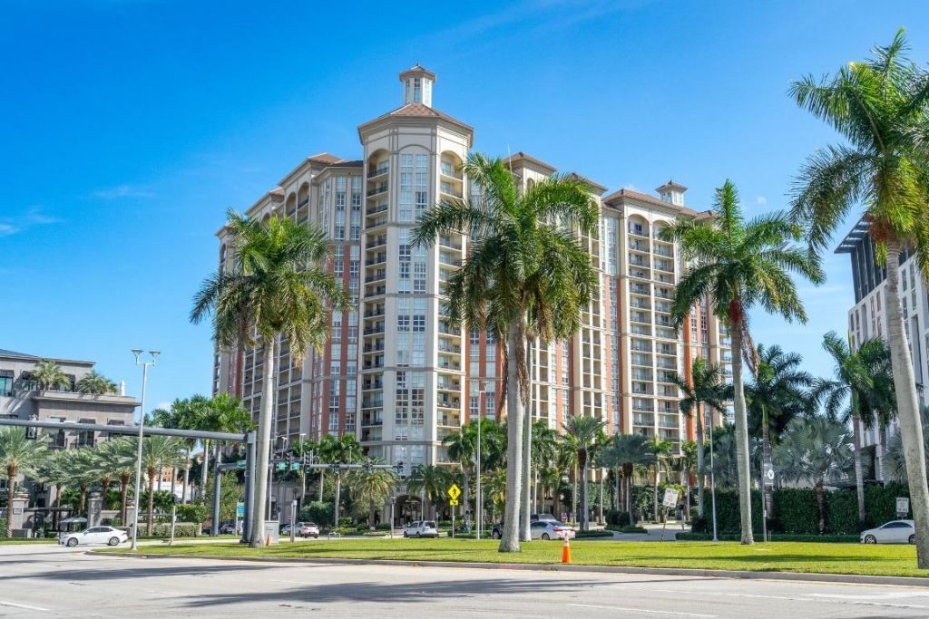 550 Okeechobee Boulevard, Unit Lph-06, West Palm Beach, FL 33401 Photo