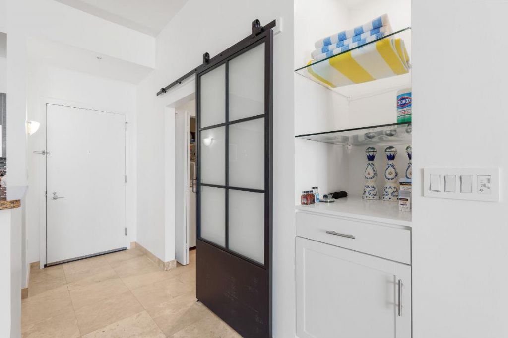 550 Okeechobee Boulevard, Unit Lph-06, West Palm Beach, FL 33401 Photo