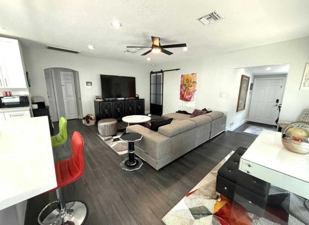 615 SW 9th Street, Fort Lauderdale, FL 33315 Photo