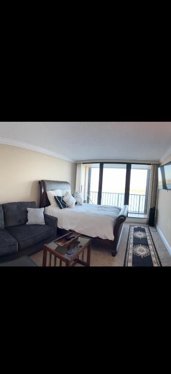 130 Lakeshore Drive, Unit Ph 22, North Palm Beach, FL 33408 Photo