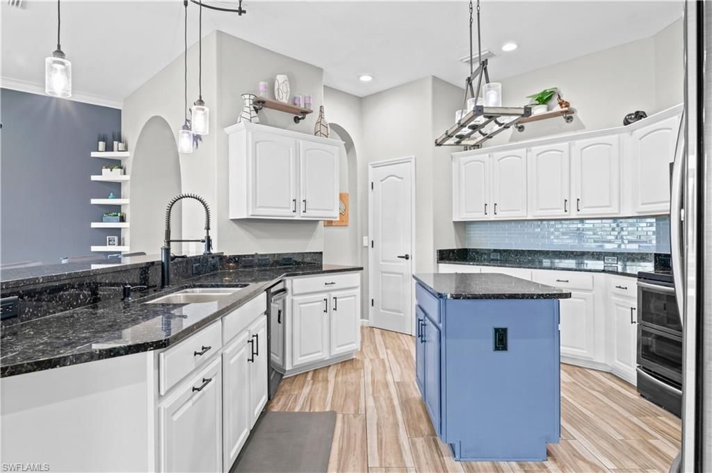 2123 Old Burnt Store Rd N, Cape Coral, FL 33993 Photo