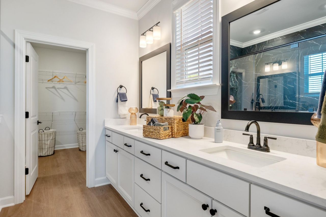 81 Crosswick Street Photo 27