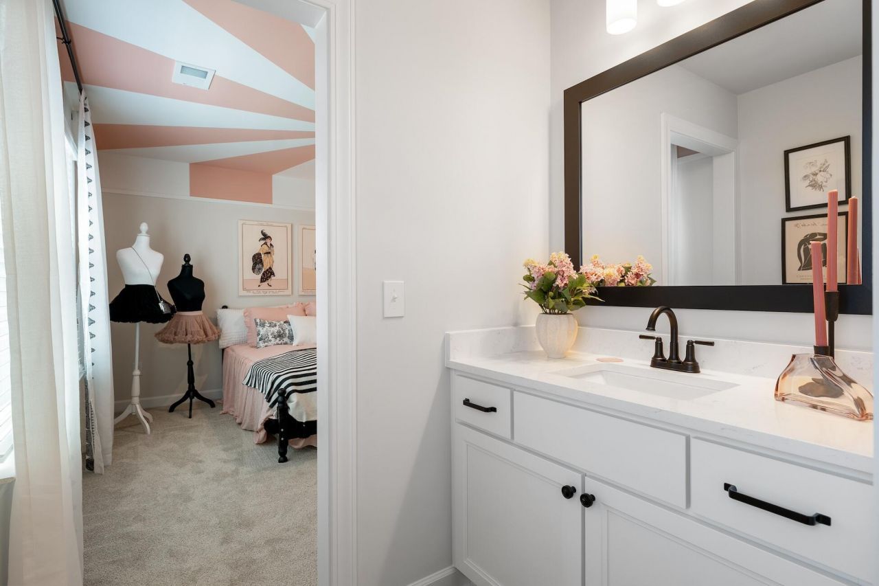 81 Crosswick Street Photo 36