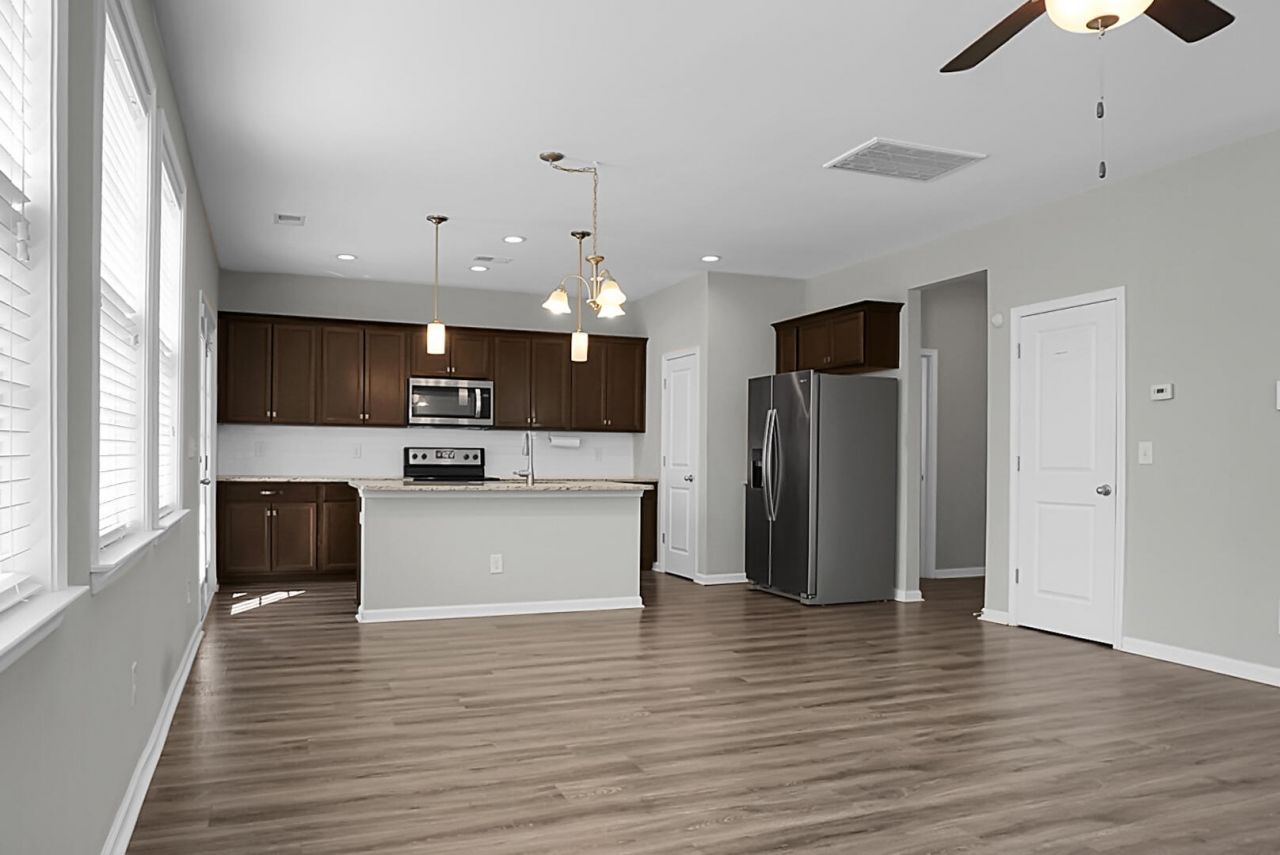 1303 Discovery Drive Photo 14