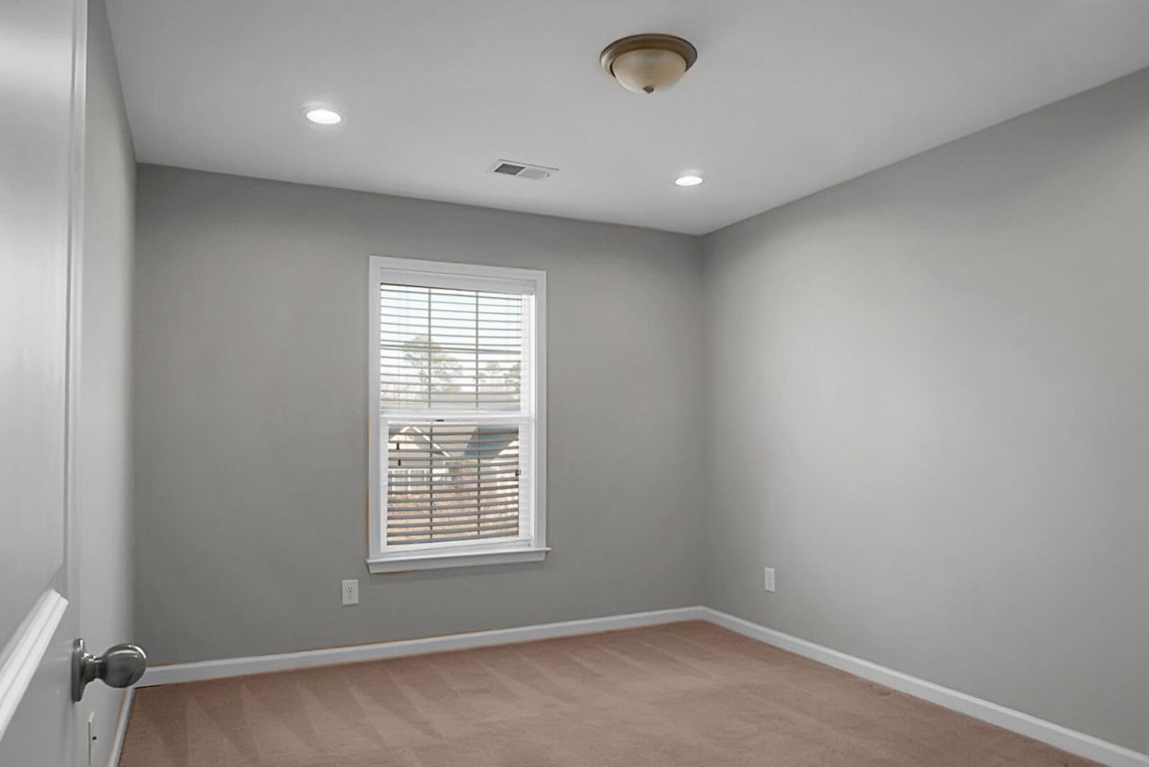 1303 Discovery Drive Photo 33