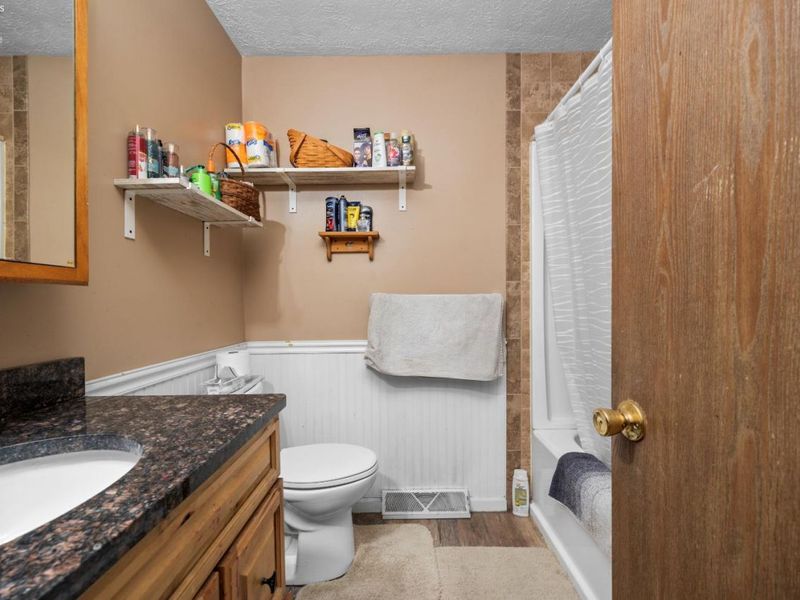 86 Center Street, Berlin Heights, OH 44814 Photo 18