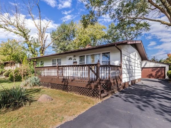 14 Arrowhead Drive, Thornton, IL 60476