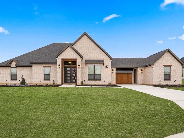 130 Peachleaf Drive, Krugerville, TX 76227