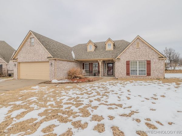 9109 N 153rd Court E, Owasso, OK 74055