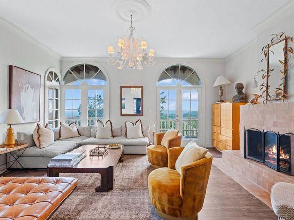 6203 Ledge Mountain DR, Austin, TX 78731