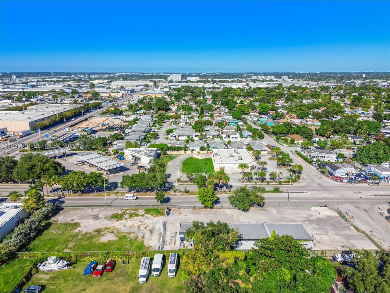 3130 NW 62nd St, Miami, FL 33147 Photo