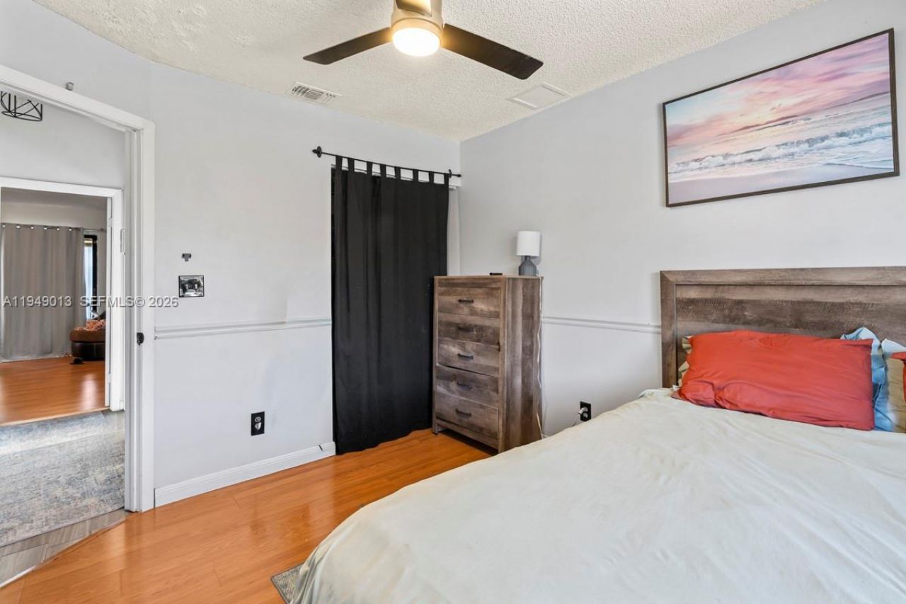 8009 NW 29th St, Sunrise, FL 33322 Photo