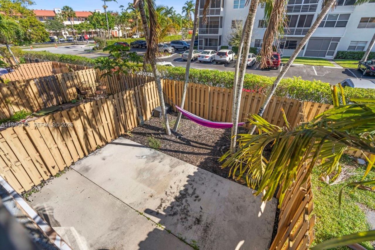 8009 NW 29th St, Sunrise, FL 33322 Photo