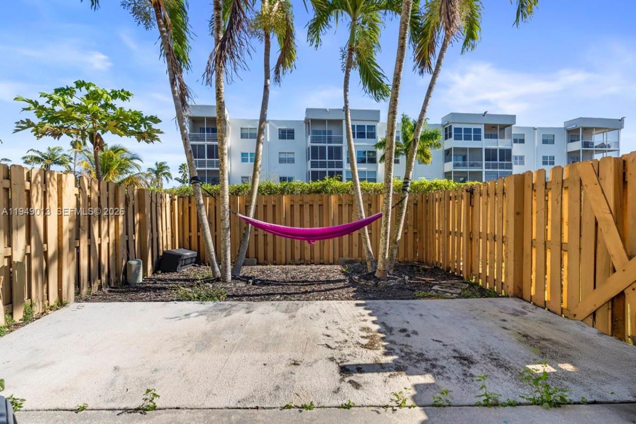 8009 NW 29th St, Sunrise, FL 33322 Photo