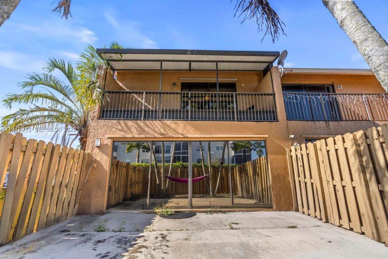 8009 NW 29th St, Sunrise, FL 33322 Photo