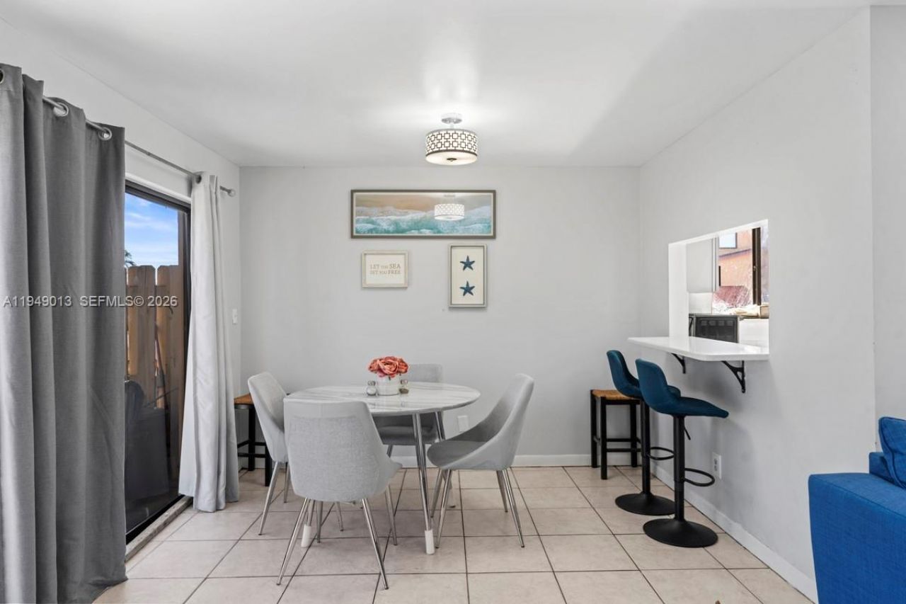 8009 NW 29th St, Sunrise, FL 33322 Photo