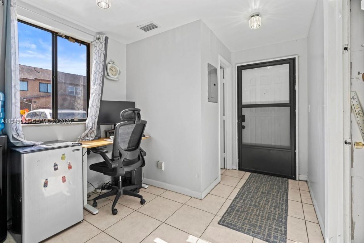 8009 NW 29th St, Sunrise, FL 33322 Photo