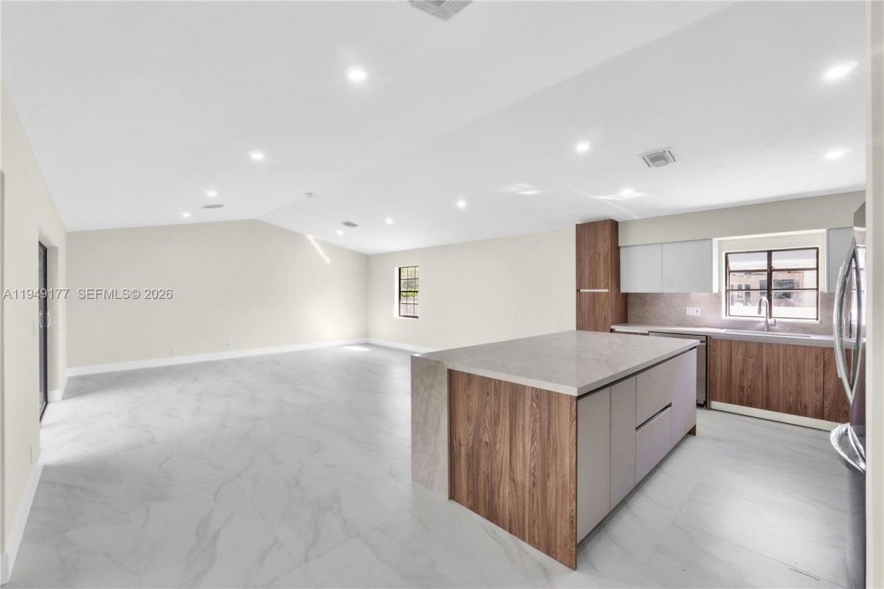 8419 NW 55th Ct, Coral Springs, FL 33067 Photo