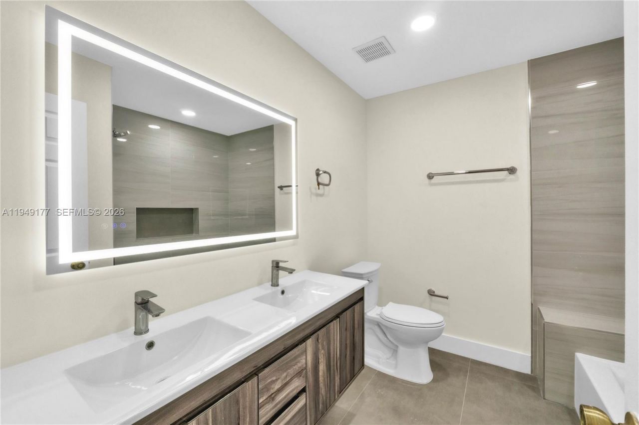 8419 NW 55th Ct, Coral Springs, FL 33067 Photo