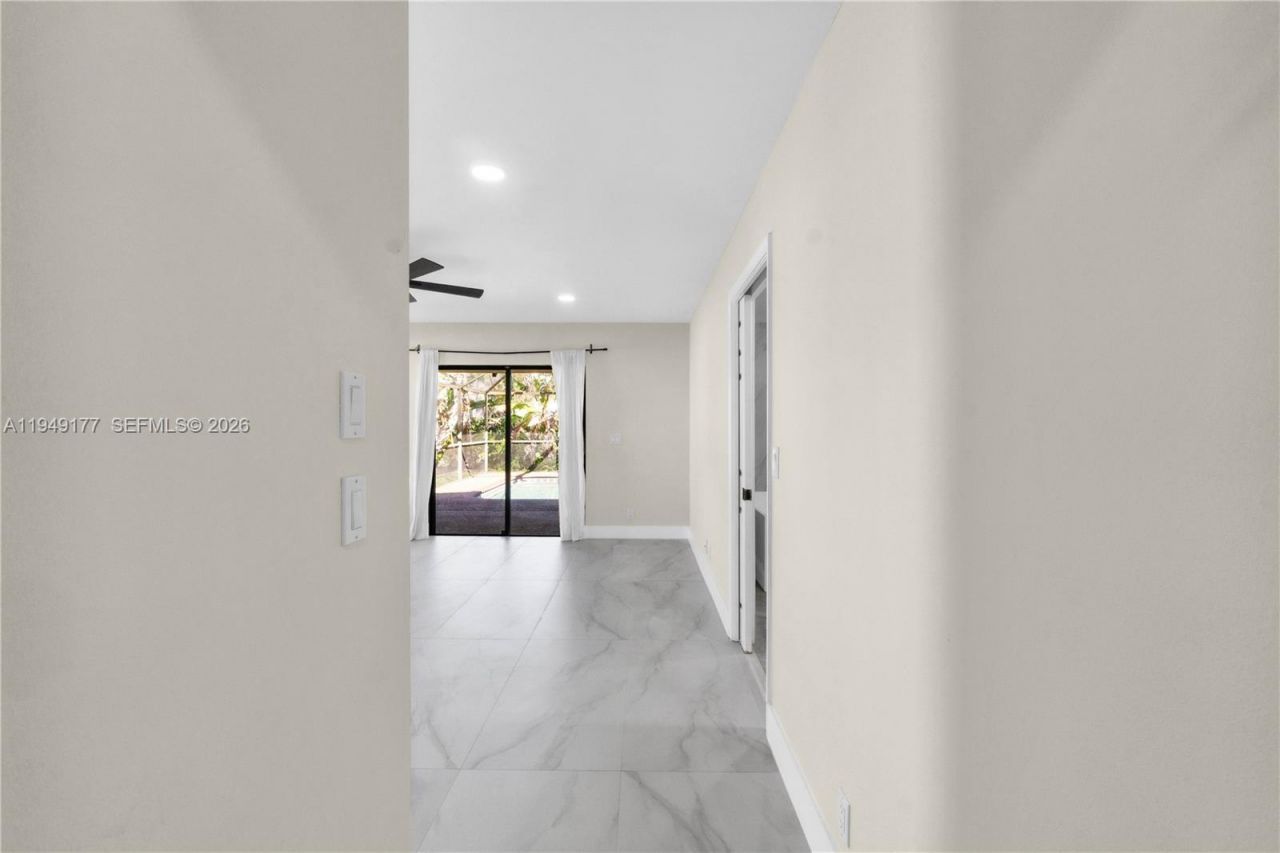 8419 NW 55th Ct, Coral Springs, FL 33067 Photo