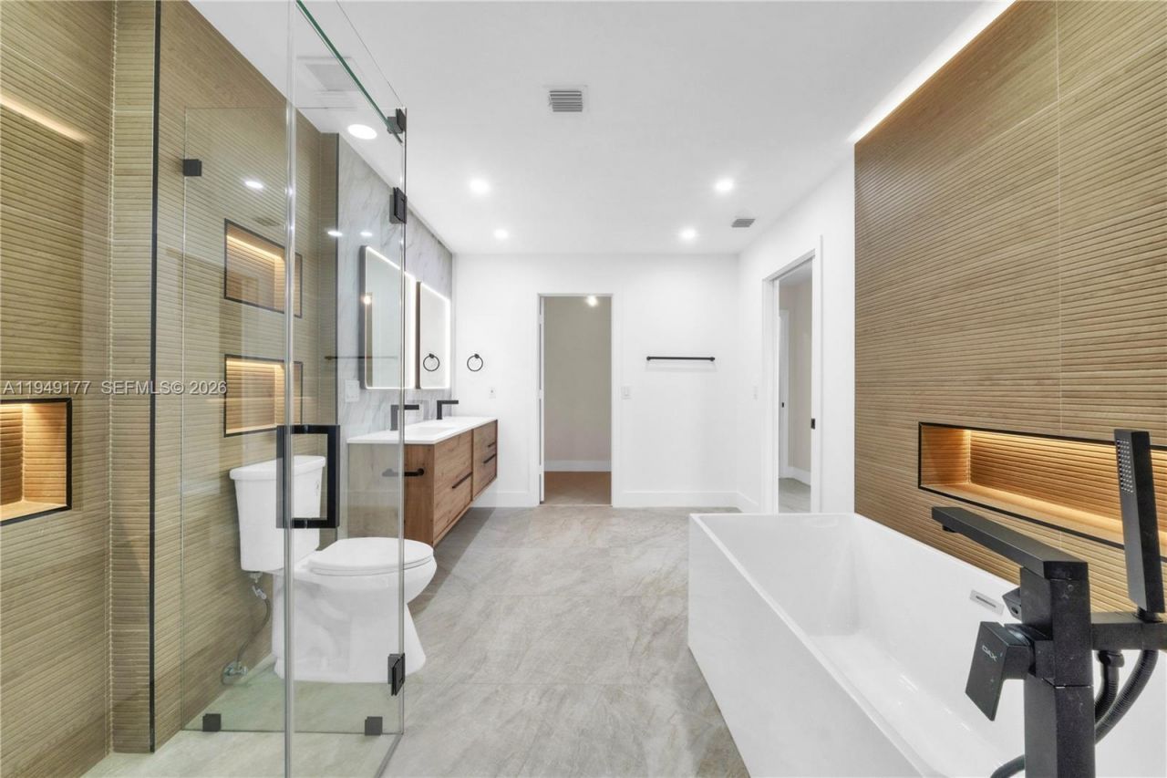 8419 NW 55th Ct, Coral Springs, FL 33067 Photo