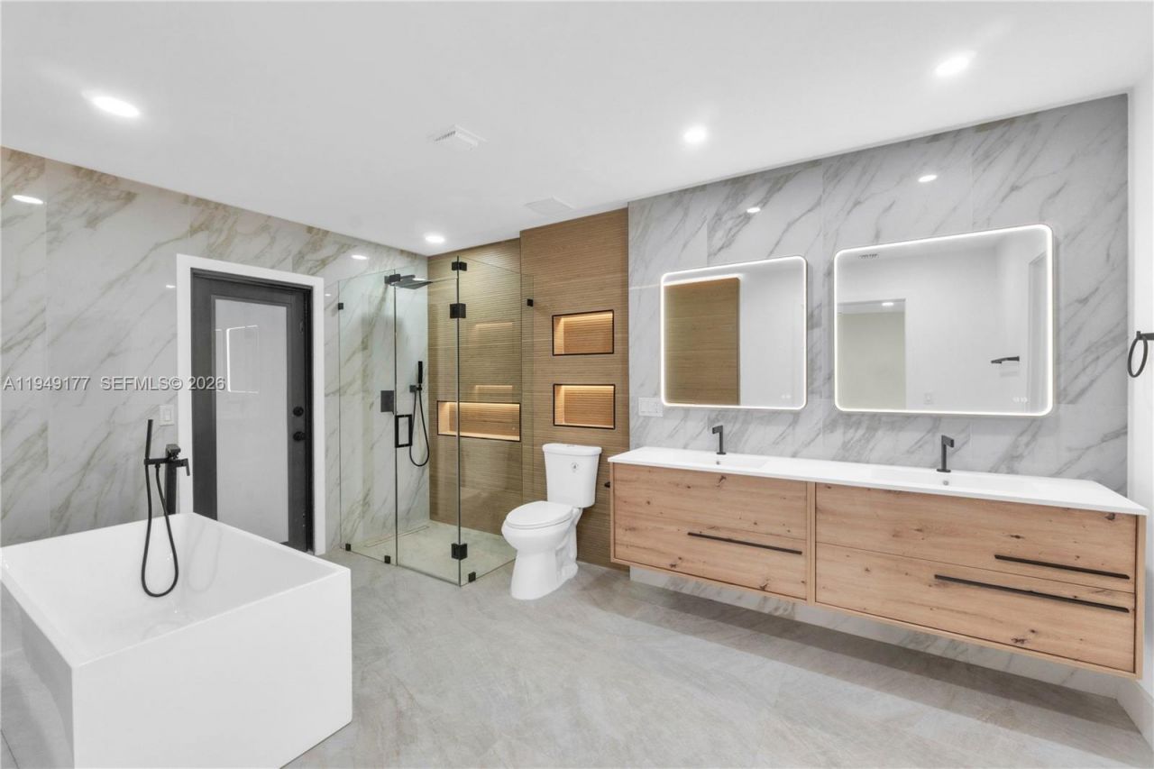 8419 NW 55th Ct, Coral Springs, FL 33067 Photo