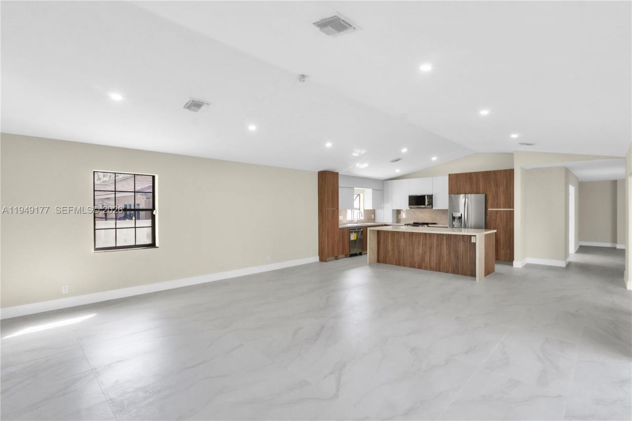 8419 NW 55th Ct, Coral Springs, FL 33067 Photo