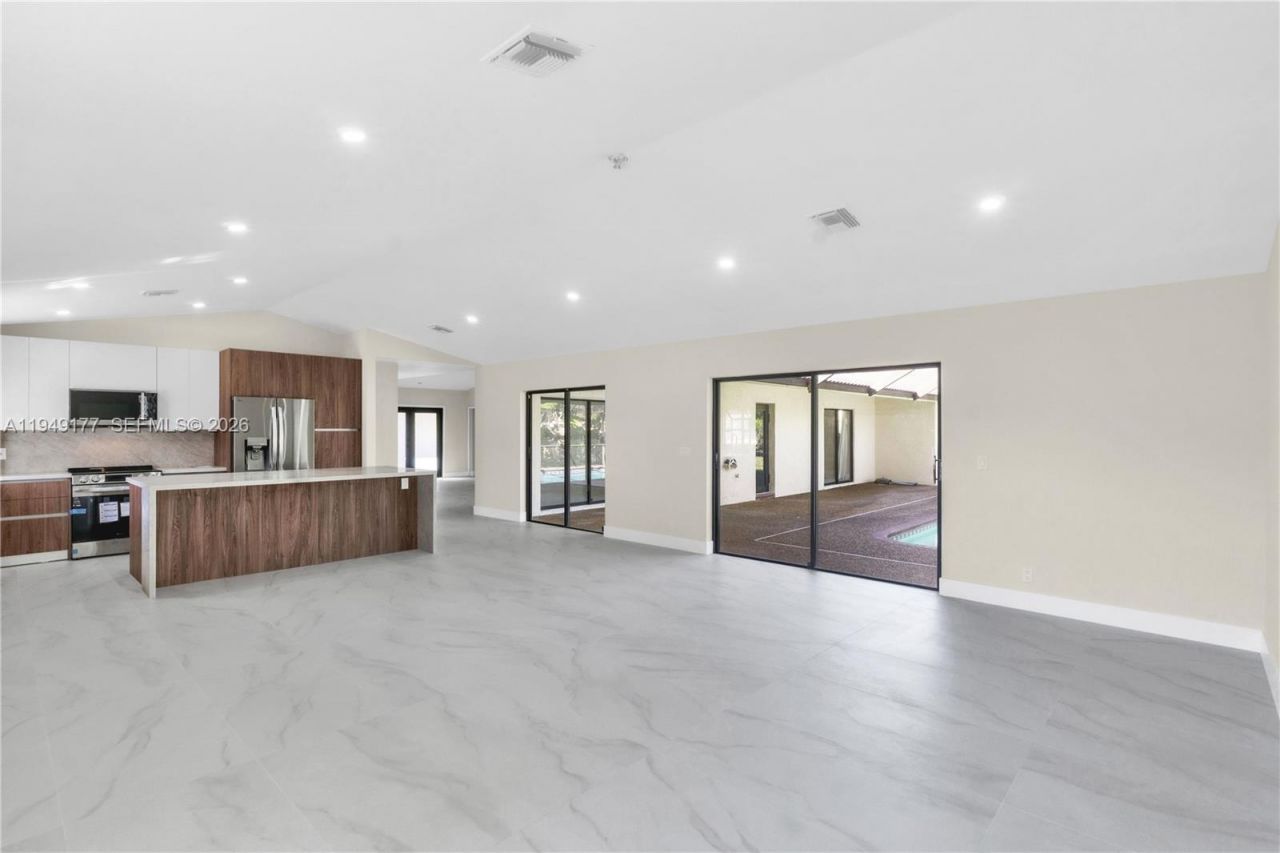 8419 NW 55th Ct, Coral Springs, FL 33067 Photo