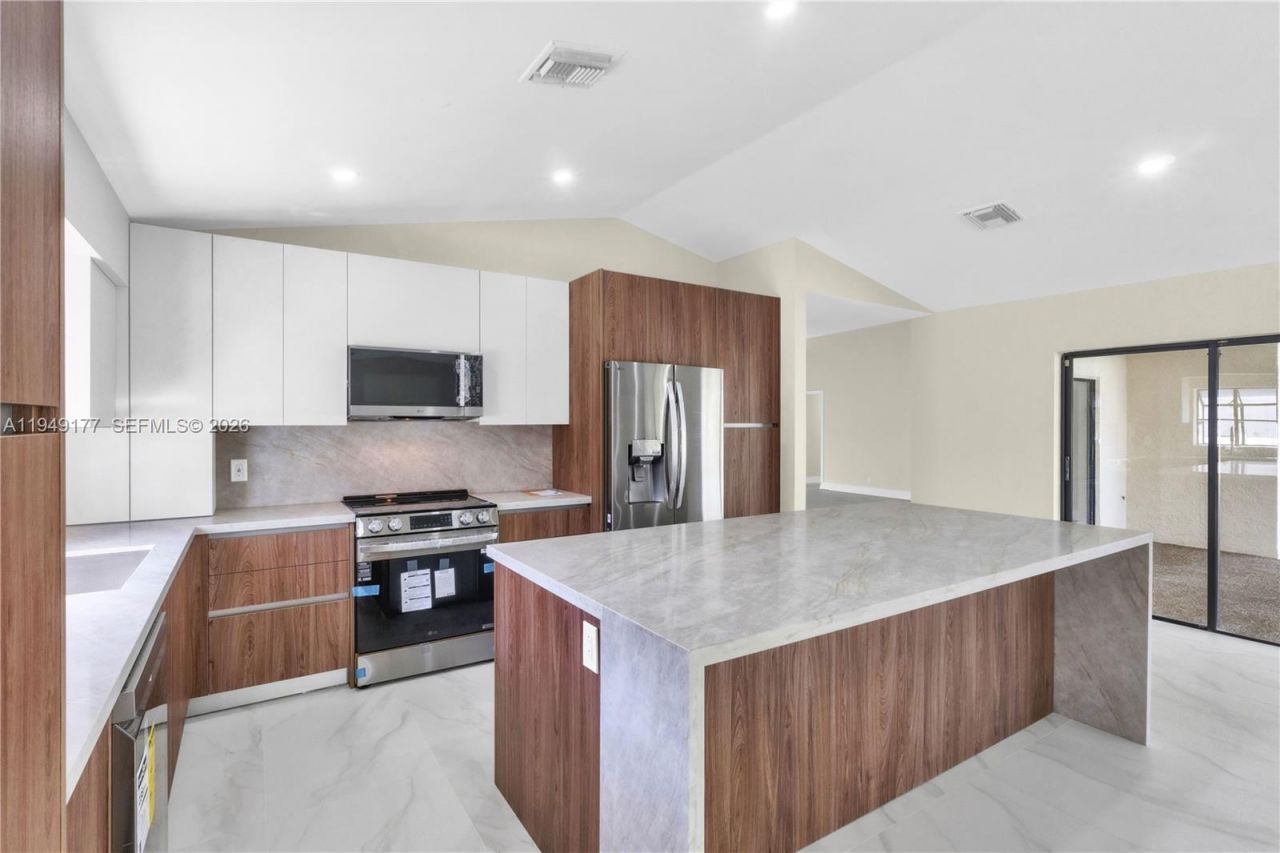 8419 NW 55th Ct, Coral Springs, FL 33067 Photo