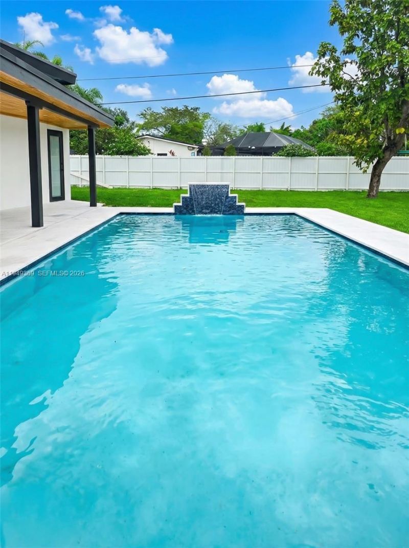 10525 SW 112th St, Miami, FL 33176 Photo