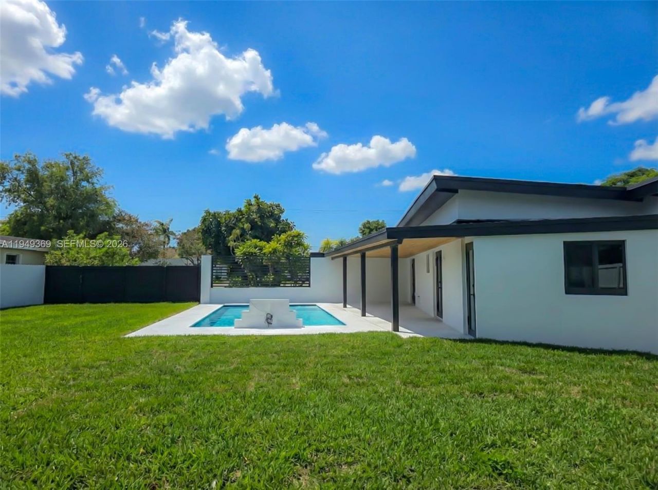 10525 SW 112th St, Miami, FL 33176 Photo