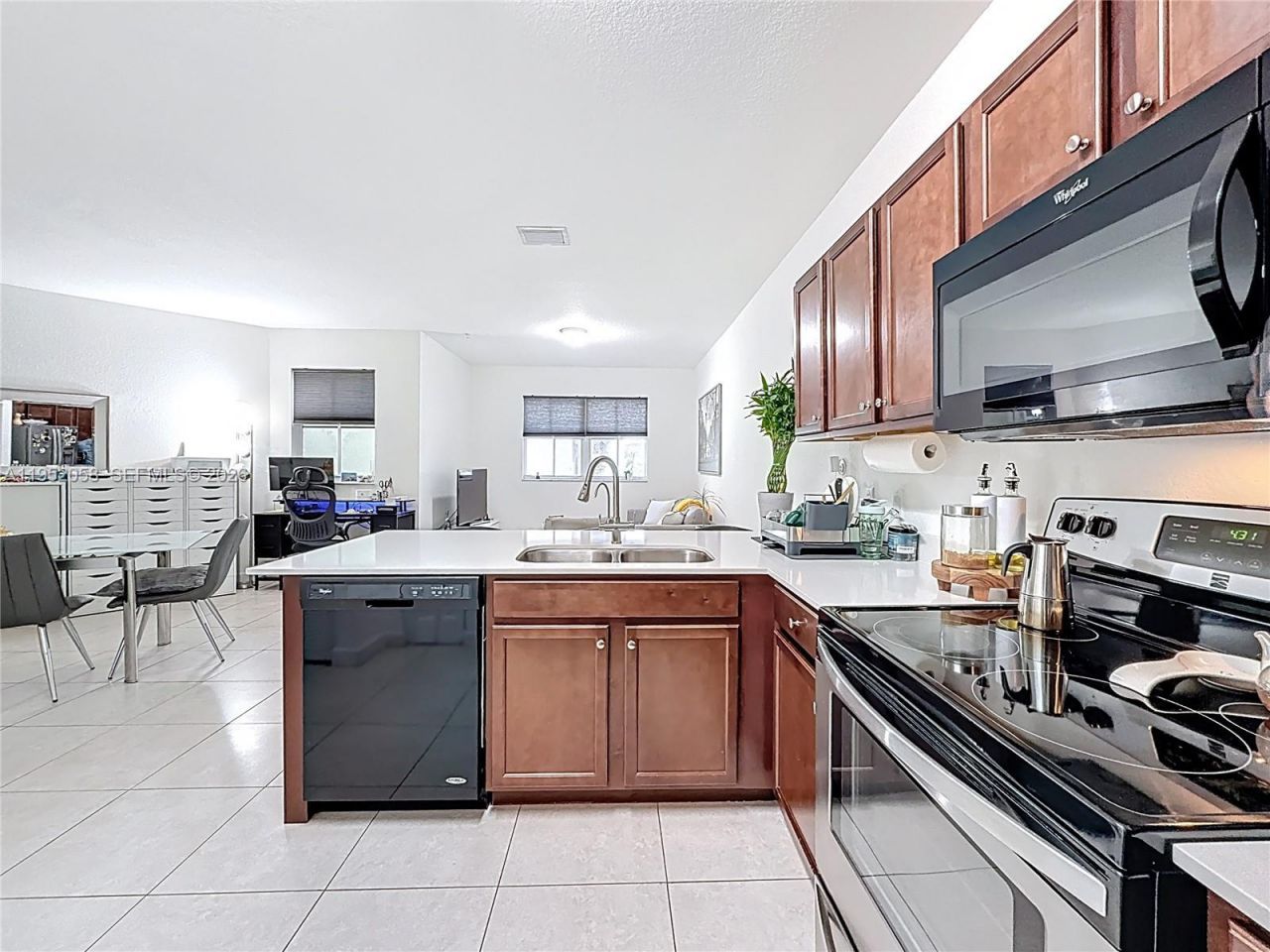 260 NW 109th Ave, Unit 206, Miami, FL 33172 Photo
