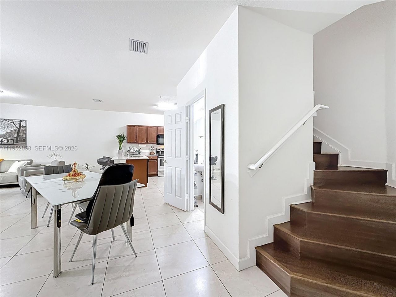 260 NW 109th Ave, Unit 206, Miami, FL 33172 Photo