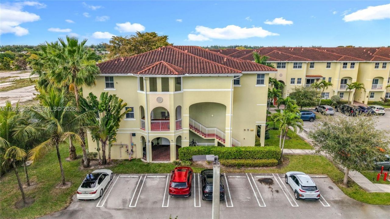 260 NW 109th Ave, Unit 206, Miami, FL 33172 Photo