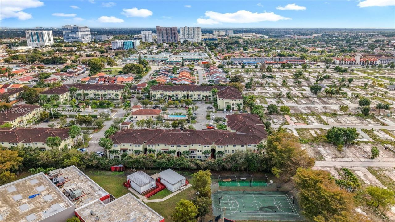 260 NW 109th Ave, Unit 206, Miami, FL 33172 Photo