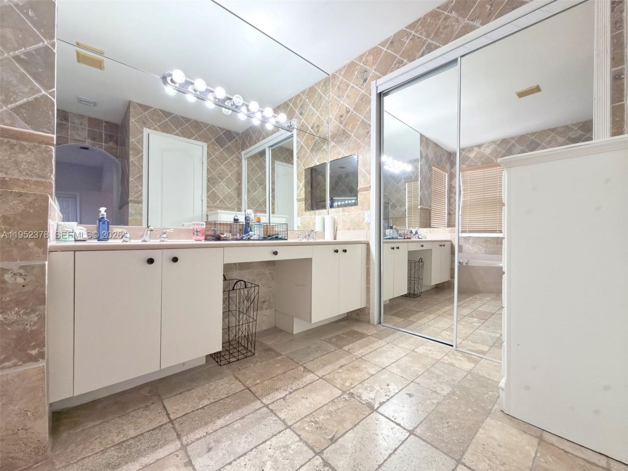 366 NE 19th Ave, Homestead, FL 33033 Photo