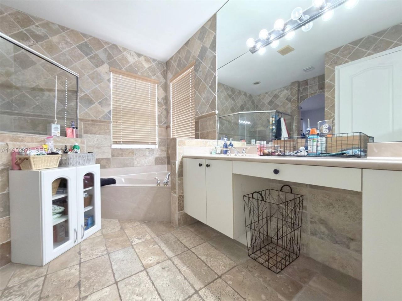 366 NE 19th Ave, Homestead, FL 33033 Photo