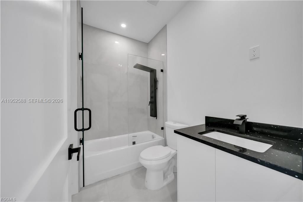 2815 44th St W, Lehigh Acres, FL 33971 Photo