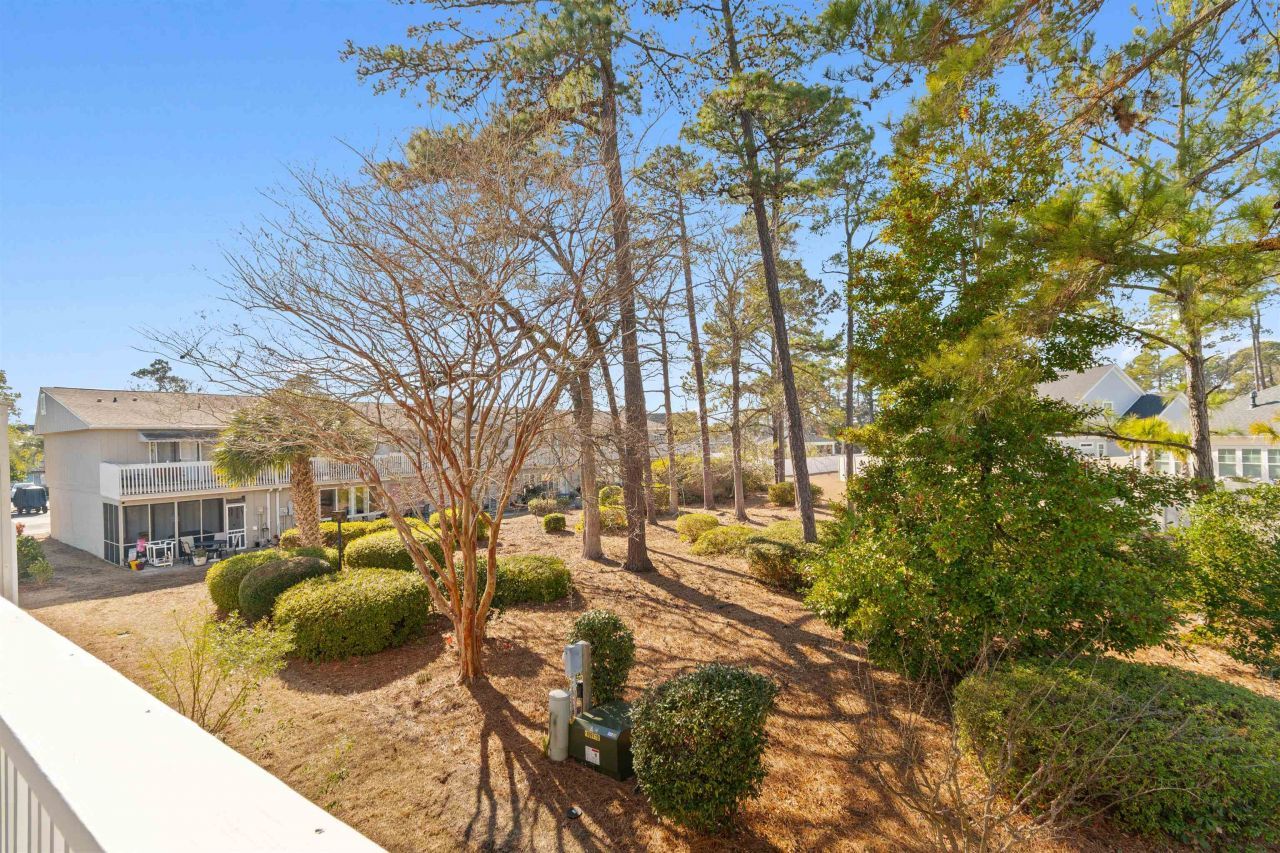 938 Villa Dr. Photo 11