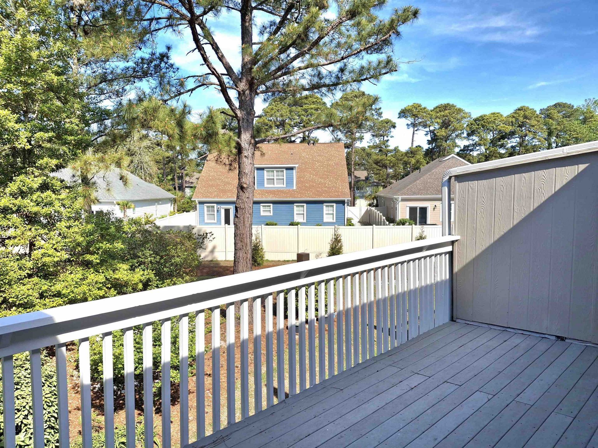 938 Villa Dr. Photo 12