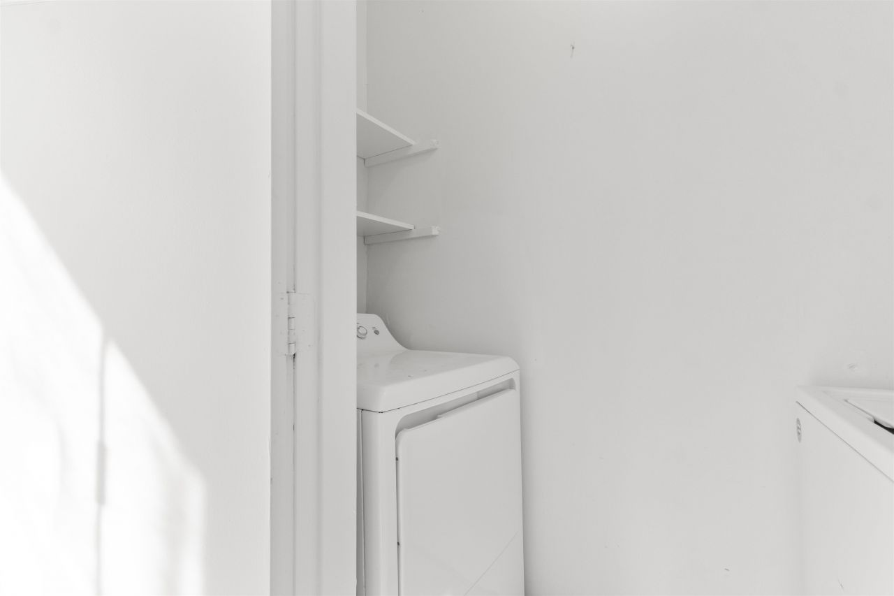 938 Villa Dr. Photo 28