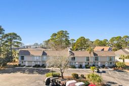 938 Villa Dr. photo 4