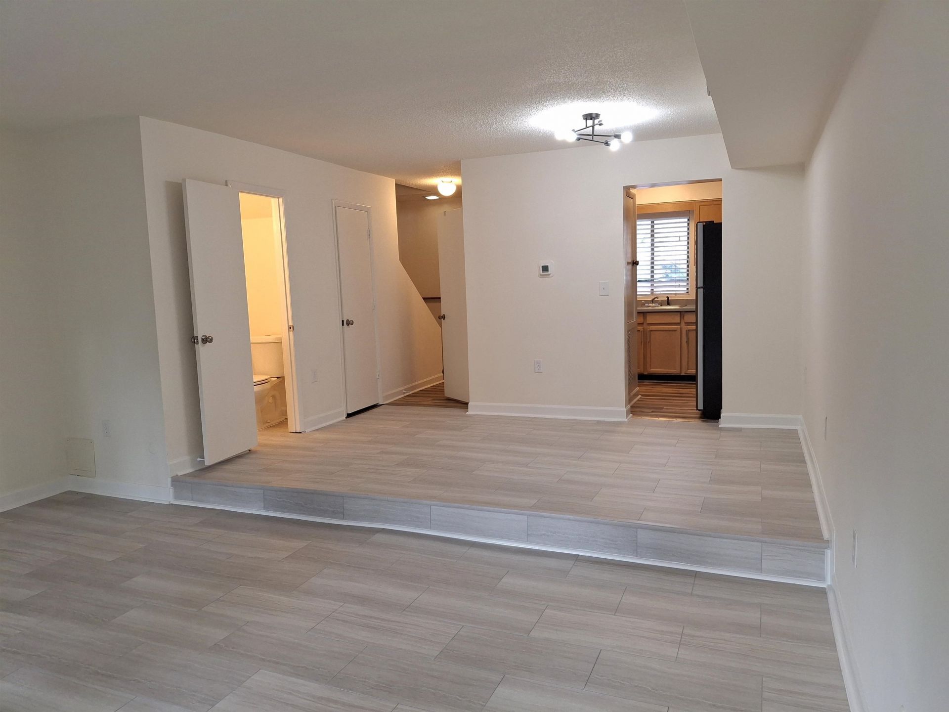 938 Villa Dr. Photo 30