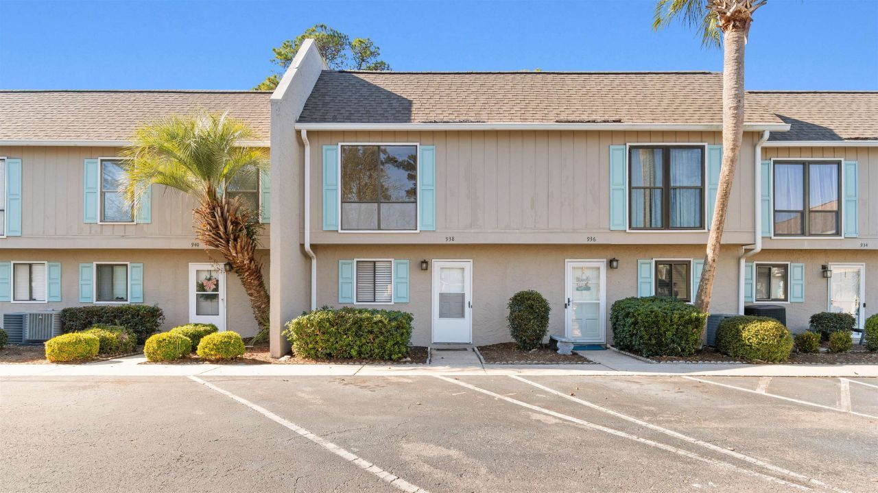 938 Villa Dr. Photo 4