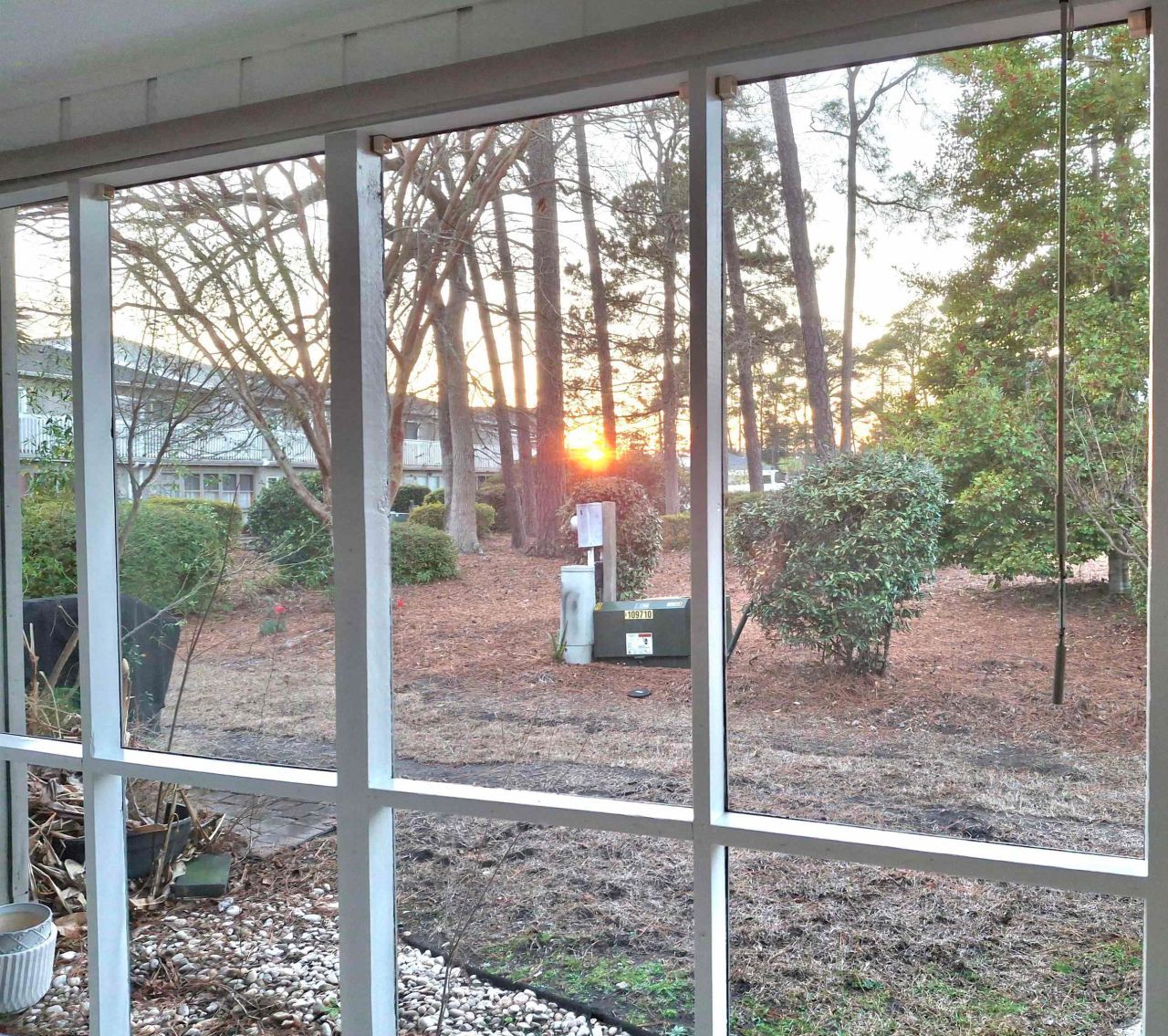 938 Villa Dr. Photo 47