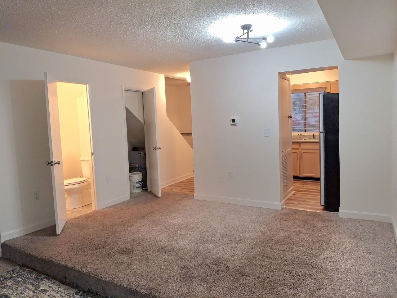 938 Villa Dr. Photo 57